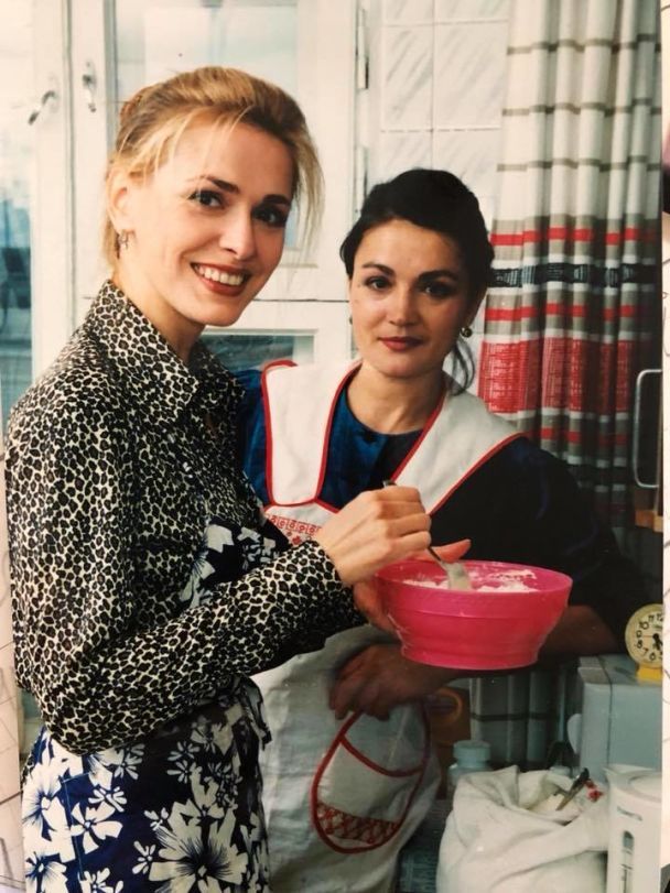 Ольга Сумская показала редкое фото с сестрой Натальей. Они уже годами не общаются